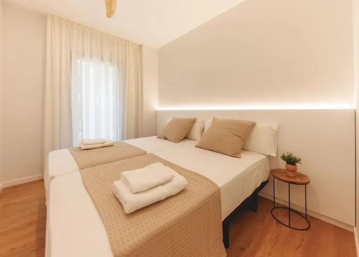 Апартаменти Bravissimo Devesa, 3 Bedrooms And Near The Parc Жерона
